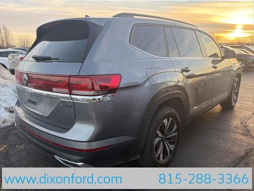 2024 Volkswagen Atlas 2.0T SE