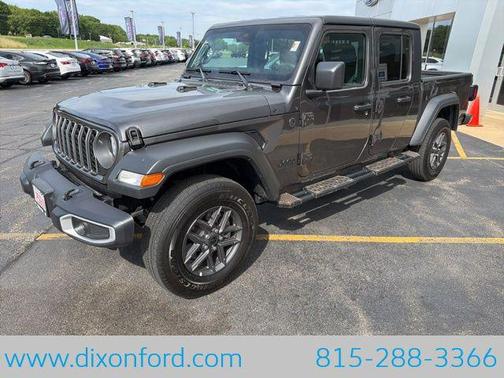 Granite Crystal Metallic Clearcoat 2025 Jeep Gladiator Sport S