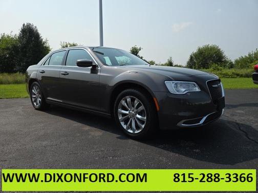 2021 Chrysler 300 Touring