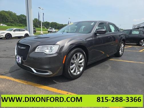 2021 Chrysler 300 Touring