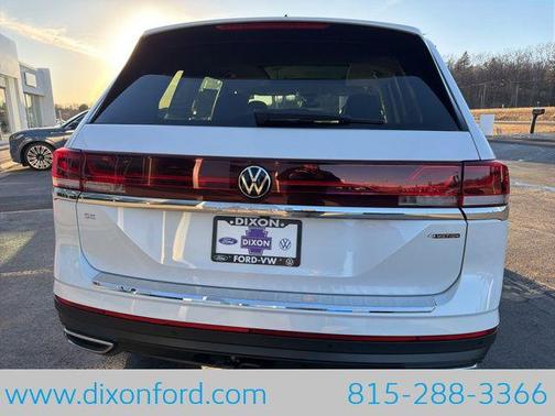 Opal White Pearl 2026 Volkswagen Atlas 2.0T SE w/Technology 4MOTION