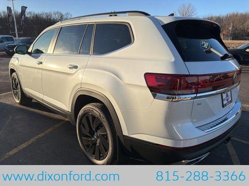 Opal White Pearl 2026 Volkswagen Atlas 2.0T SE w/Technology 4MOTION
