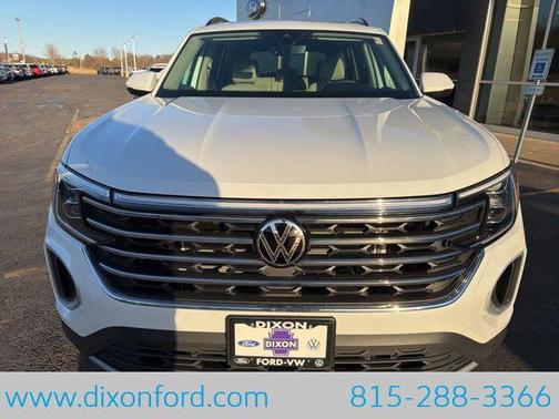 Opal White Pearl 2026 Volkswagen Atlas 2.0T SE w/Technology 4MOTION