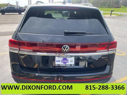 2025 Volkswagen Atlas 2.0T SE w/Technology 4MOTION