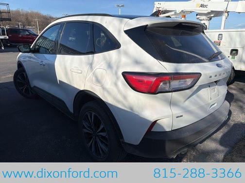 2022 Ford Escape SE