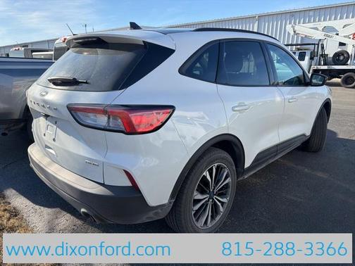 2022 Ford Escape SE