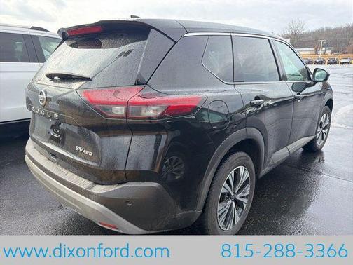 2021 Nissan Rogue SV