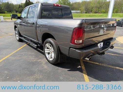 Granite Crystal Metallic Clearcoat 2015 RAM 1500 Sport