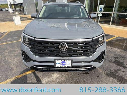 Pure Gray 2026 Volkswagen Atlas 2.0T SEL Premium R-Line 4MOTION