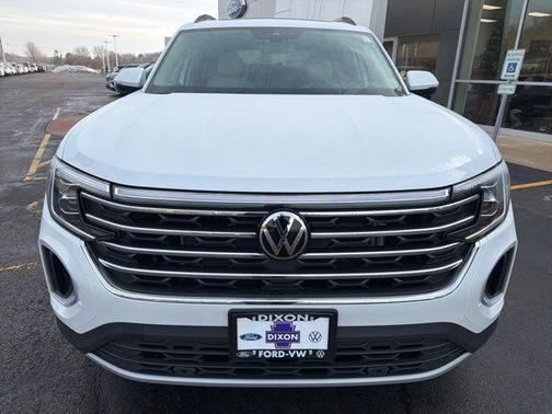 Opal White Pearl 2026 Volkswagen Atlas 2.0T SE w/Technology 4MOTION