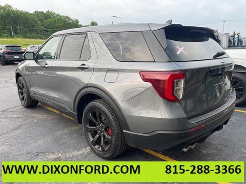 2022 Ford Explorer ST