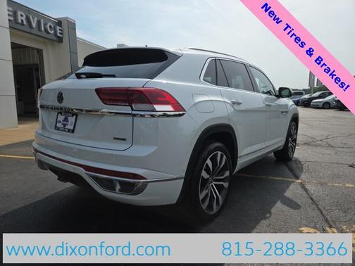 2022 Volkswagen Atlas Cross Sport 3.6L V6 SEL Premium R-Line