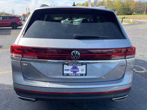 silver mist metallic 2026 Volkswagen Atlas 2.0T SE