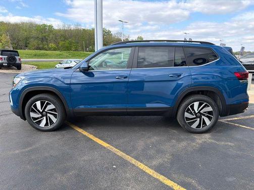 Mountain Lake Blue Metallic 2026 Volkswagen Atlas 2.0T SE w/Technology 4MOTION