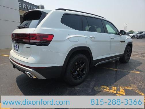 2025 Volkswagen Atlas 2.0T Peak Edition