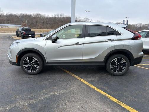 Alloy Silver Metallic 2024 Mitsubishi Eclipse Cross SEL