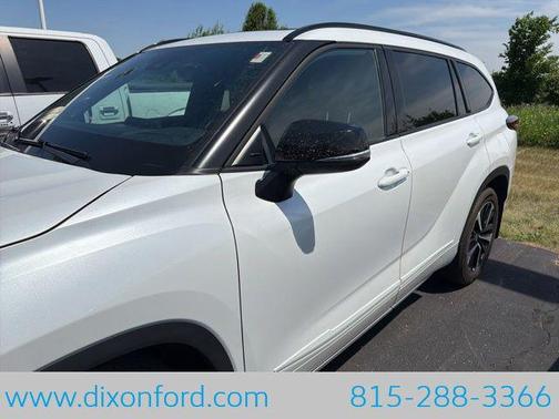 Wind Chill Pearl 2022 Toyota Highlander XSE