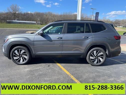 2025 Volkswagen Atlas 2.0T SE w/Technology 4MOTION
