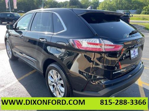 2022 Ford Edge Titanium