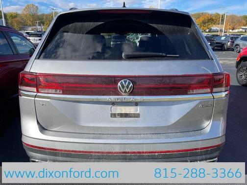 2024 Volkswagen Atlas 2.0T SE w/Technology 4MOTION