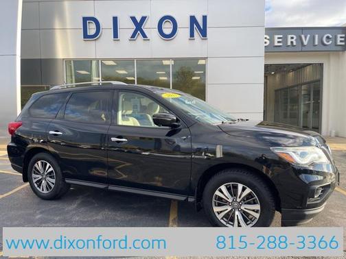 2017 Nissan Pathfinder SL