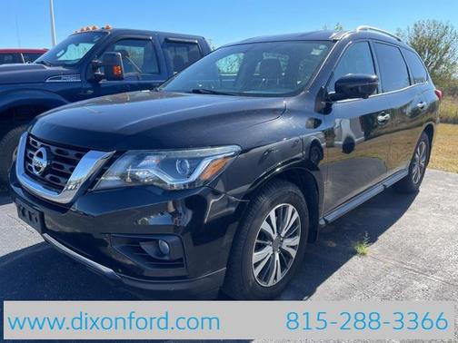 2017 Nissan Pathfinder SL