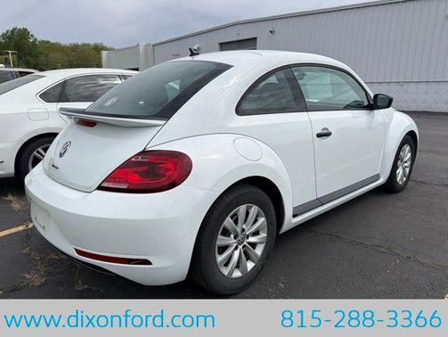 Pure White 2017 Volkswagen Beetle 1.8T