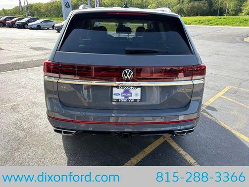Pure Gray 2026 Volkswagen Atlas 2.0T SEL Premium R-Line 4MOTION