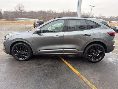 Carbonized Gray Metallic 2023 Ford Escape ST-Line Elite