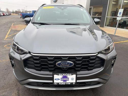 Carbonized Gray Metallic 2023 Ford Escape ST-Line Elite