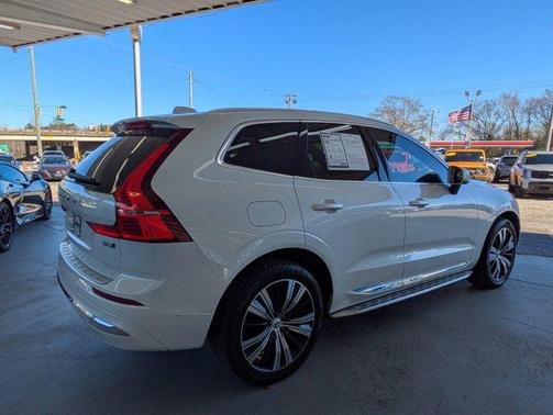 2022 Volvo XC60 B6 Inscription