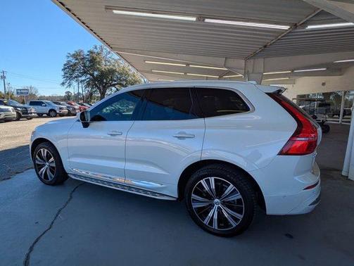 2022 Volvo XC60 B6 Inscription