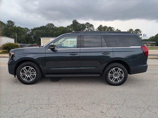 Blue Metallic 2025 Ford Expedition Active