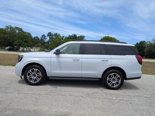 Silver Metallic 2025 Ford Expedition Active