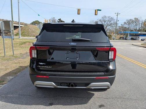 Agate Black Metallic 2026 Ford Explorer Platinum