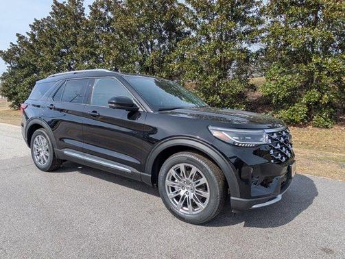 Agate Black Metallic 2026 Ford Explorer Platinum