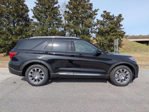 Agate Black Metallic 2026 Ford Explorer Platinum