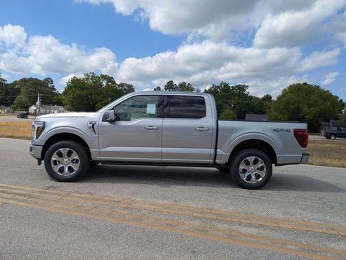 Iconic Silver Metallic 2026 Ford F-150 Platinum