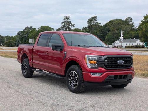 Red Metallic 2022 Ford F-150 XLT