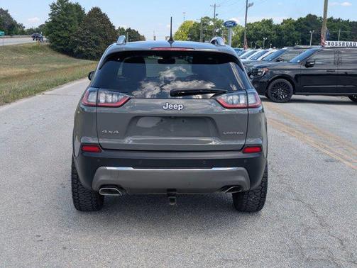 Sting Gray Clearcoat 2020 Jeep Cherokee Limited