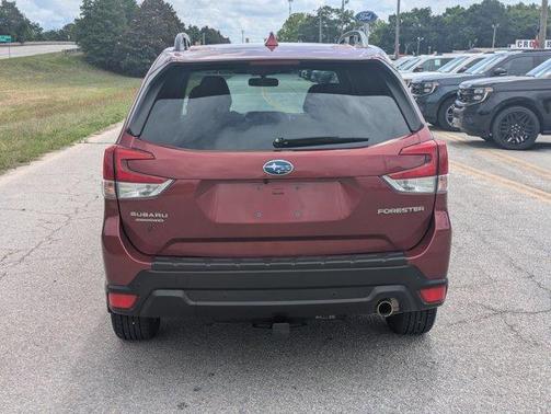 Crimson Red Pearl 2023 Subaru Forester Limited
