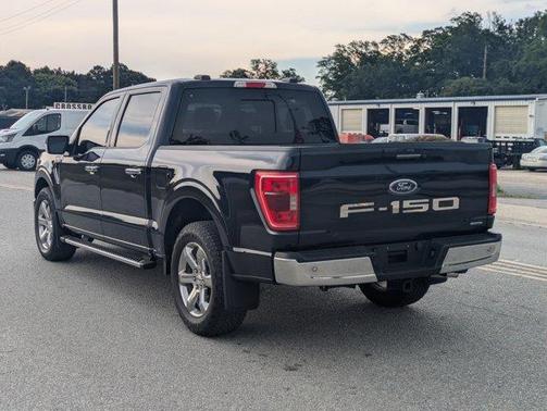 Blue Metallic 2022 Ford F-150 XLT