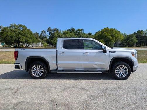 Quicksilver Metallic 2021 GMC Sierra 1500 SLE