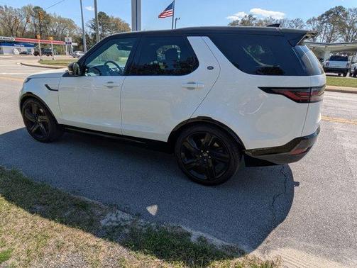 2023 Land Rover Discovery P360 S R-Dynamic