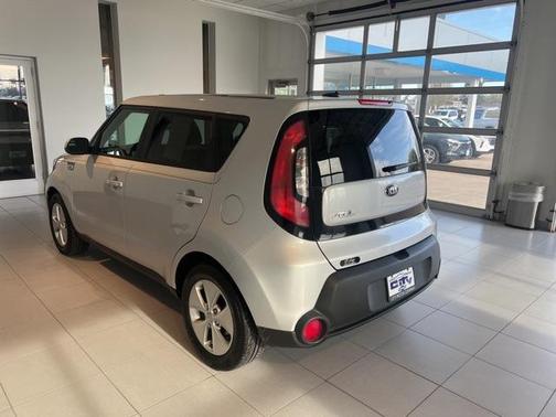 2016 Kia Soul Base