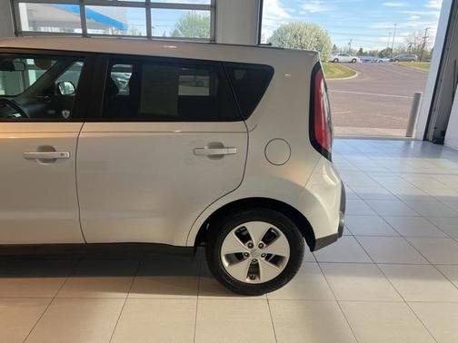 2016 Kia Soul Base