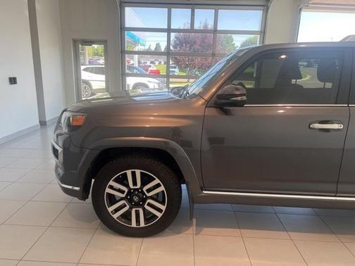 2020 Toyota 4Runner SR5