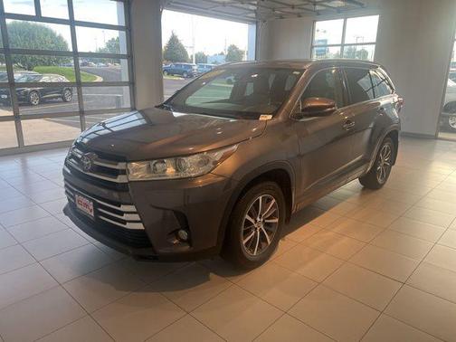 2018 Toyota Highlander SE