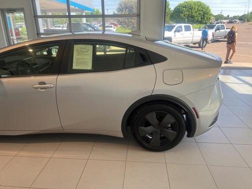 2024 Toyota Prius LE