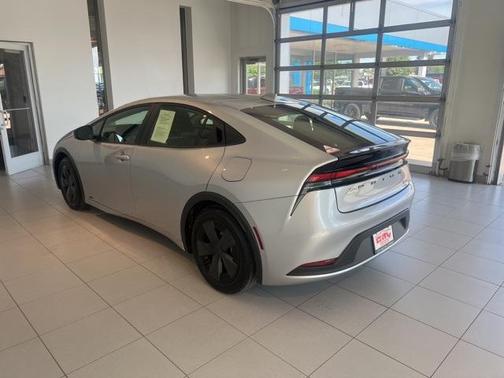 2024 Toyota Prius LE